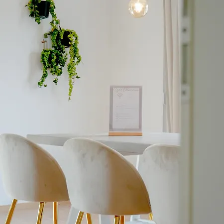 Modernes Wohnen In Apartmán *